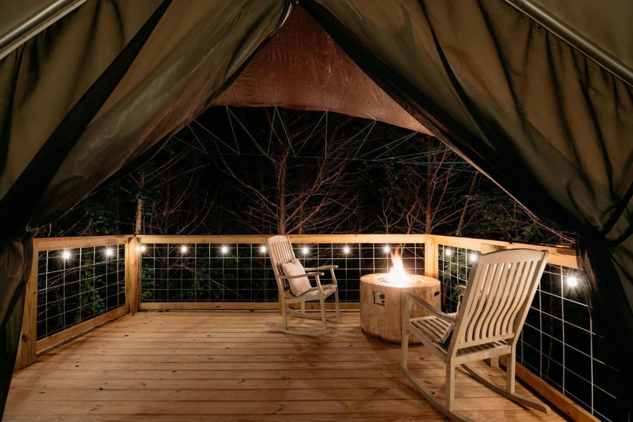Treehouse Cozy Glamping Site Hotell Branson Exteriör bild